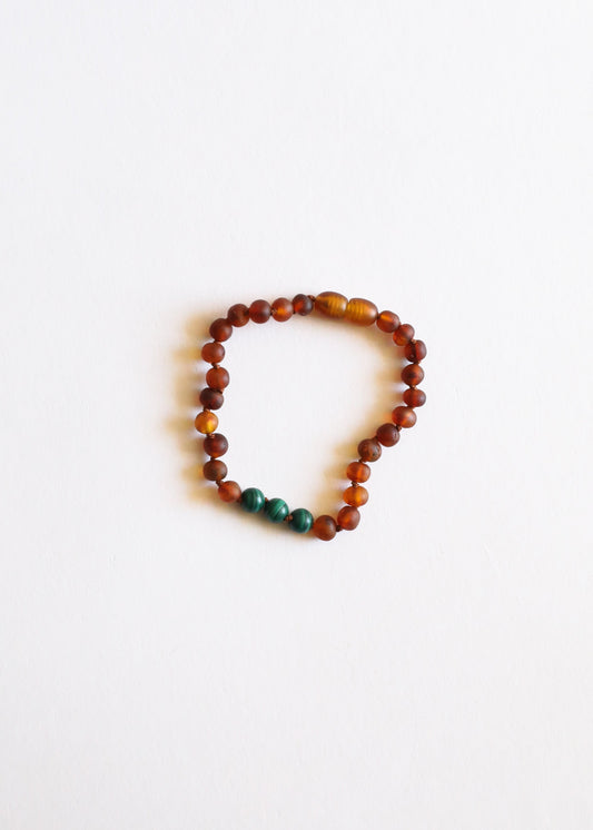 Round amber bead bracelet with green malachite beads, small loop on string