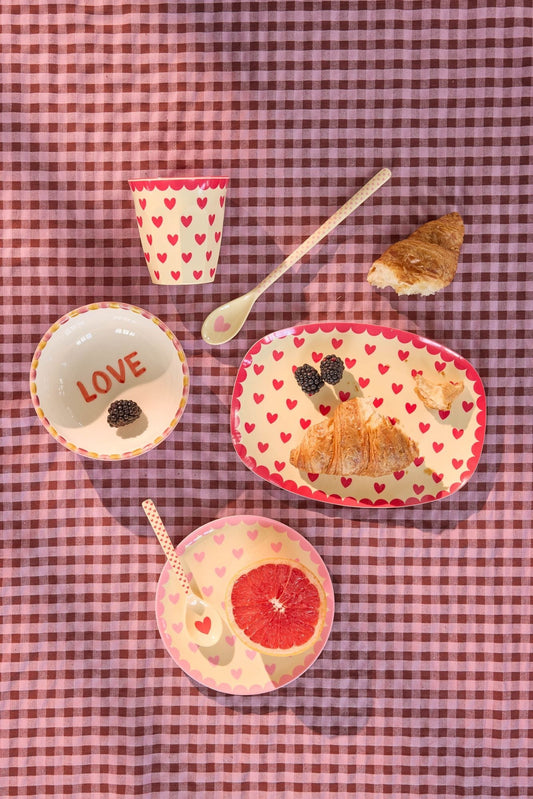 Small melamine cake plate with red heart print and cupcake design