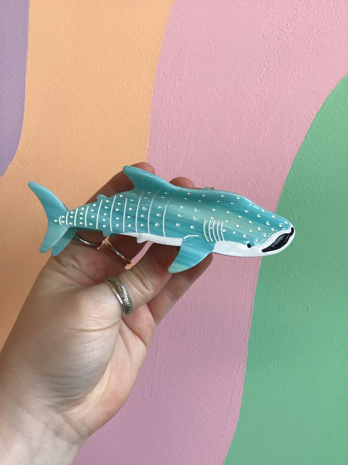 Light blue whale-shark hair claw with white dots and striped belly