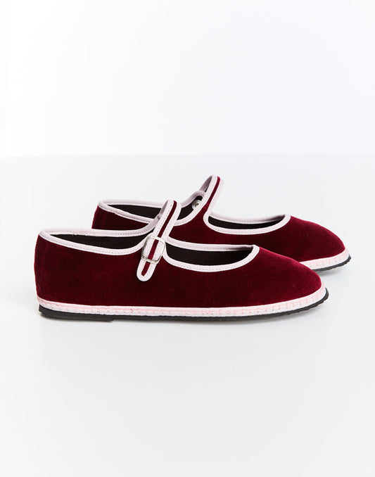 Bordeaux Mary Jane shoes with double strap and white edging