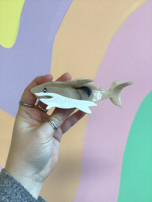 Light green shark-shaped hair claw with snap barrette
