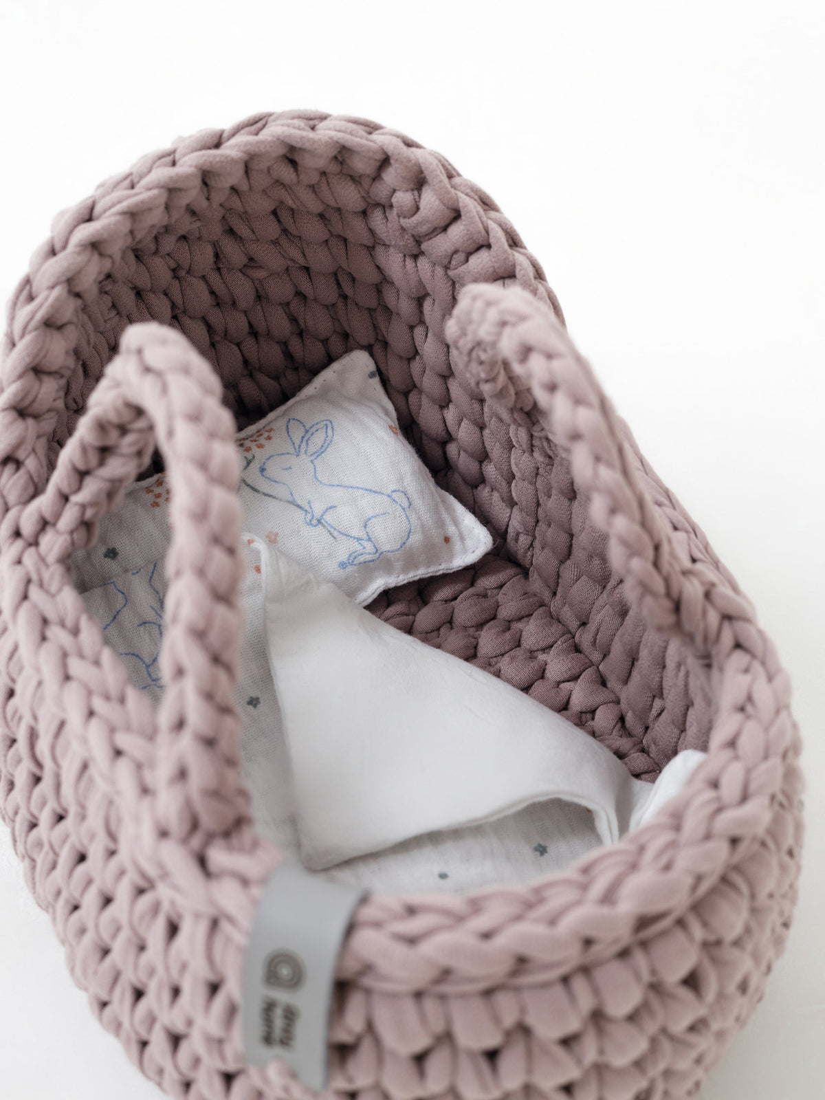 Mini doll Moses basket, pale mauve knitted basket with doll bedding