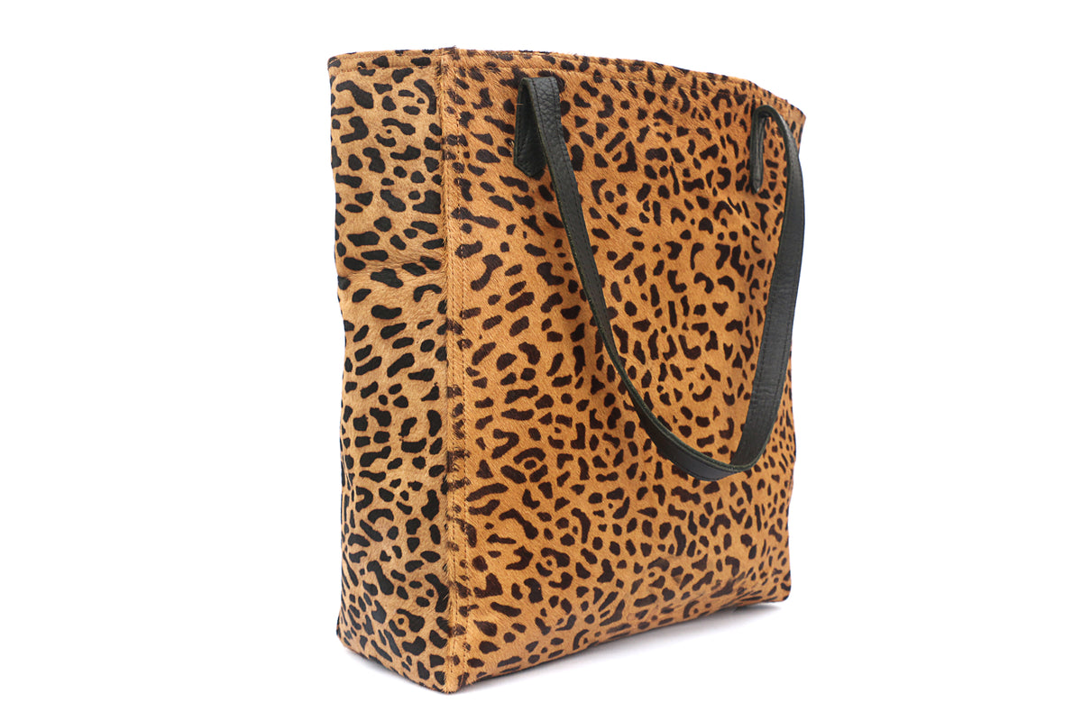 The Shopper Tote in Leopard Print
