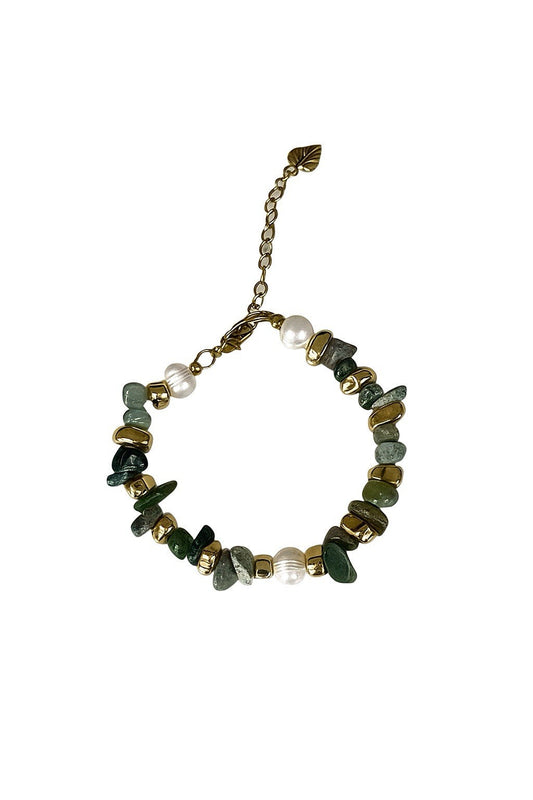 Green labradorite stone and pearl bead bracelet on gold-tone chain with leaf clasp