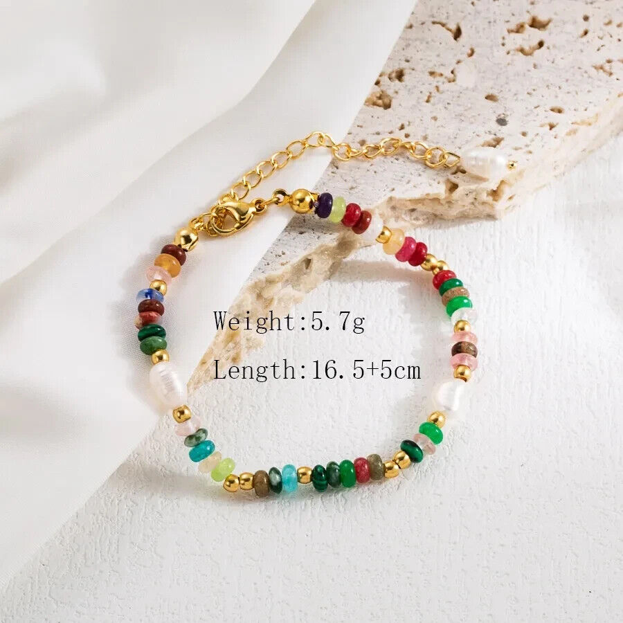 Beaded bracelet with multicolor round beads and gold-tone link clasp