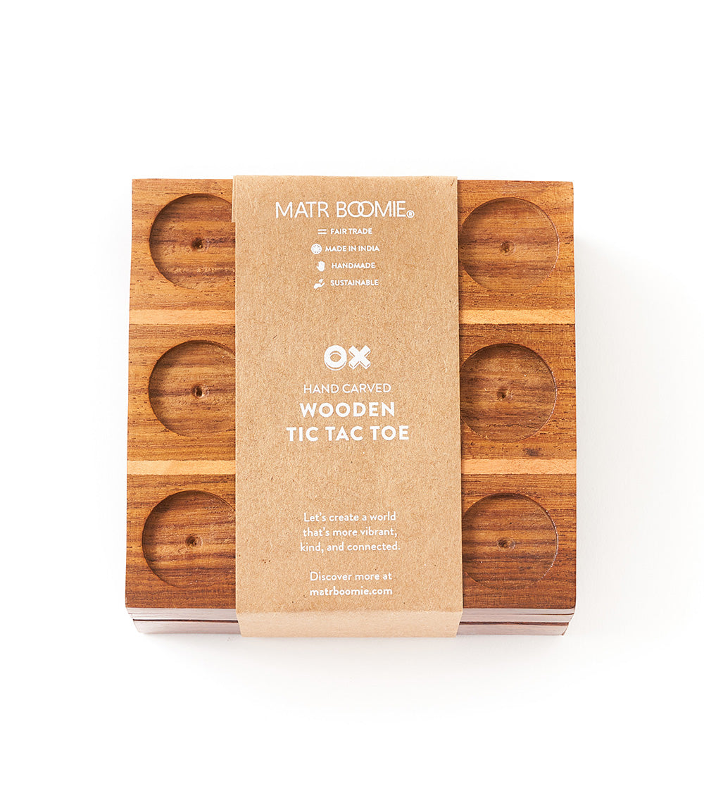 Wooden tic tac toe travel game packaging showing wood-pattern panels and product card