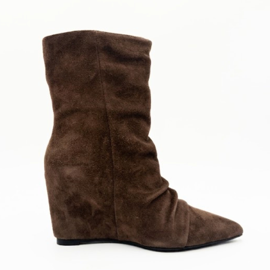 Slouch wedge boots in dark brown suede, side view with low wedge heel