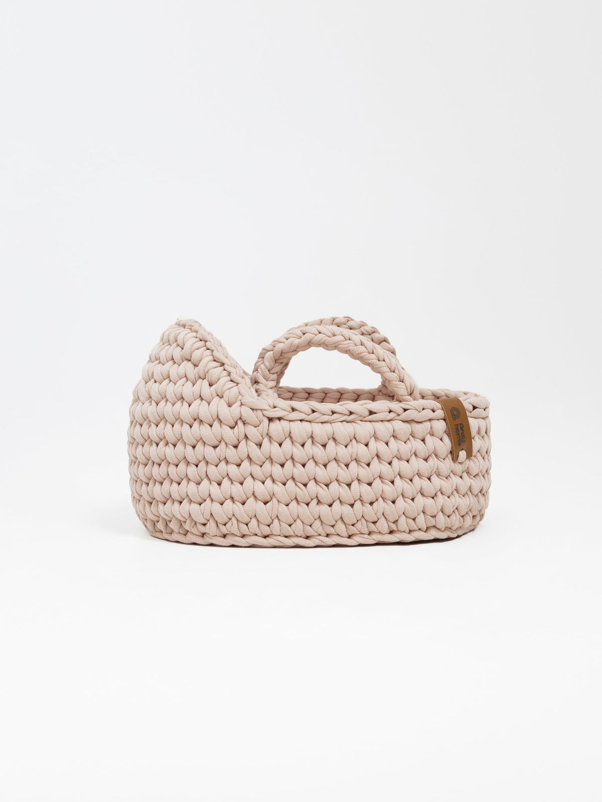 Mini woven doll moses basket with carry handle, beige knit side view