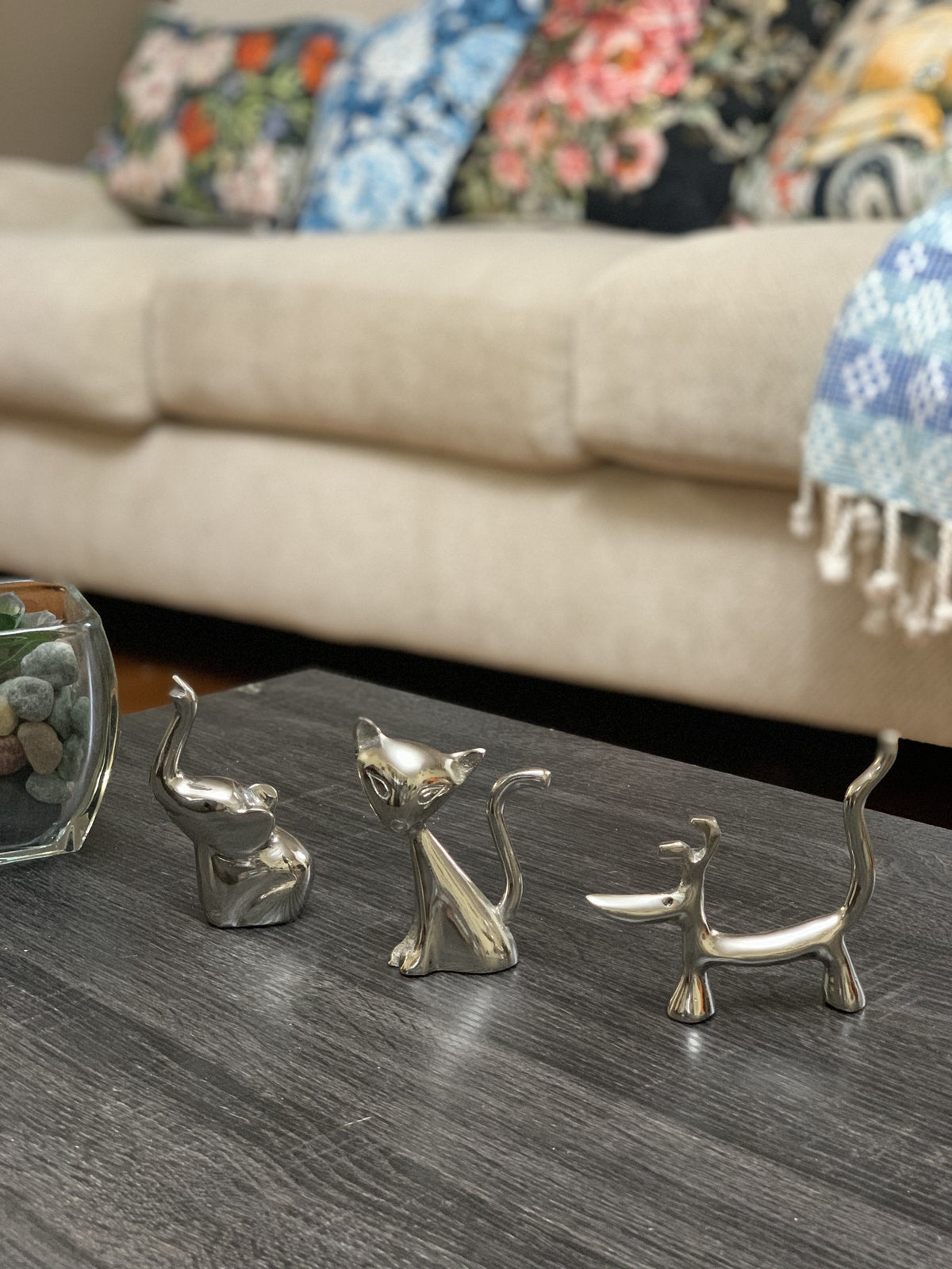 Silver animal ring holder figurines: cat, dog, and cat
