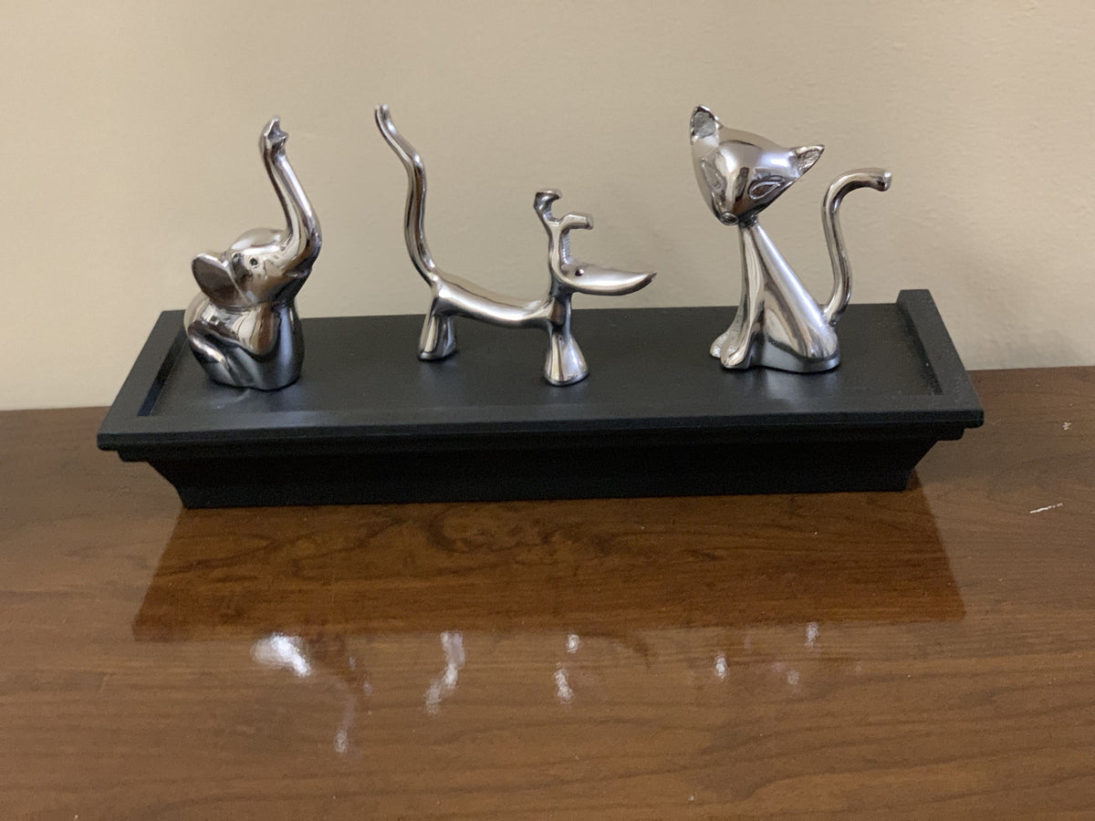 Silver animal ring holder tray with cat, dog, and elephant figurines