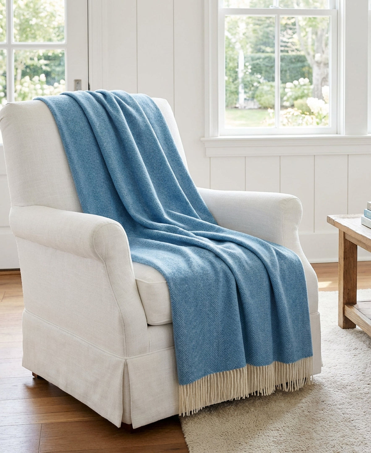 Southampton Home Shetland Lambswool Herringbone Throw – Ocean Blue