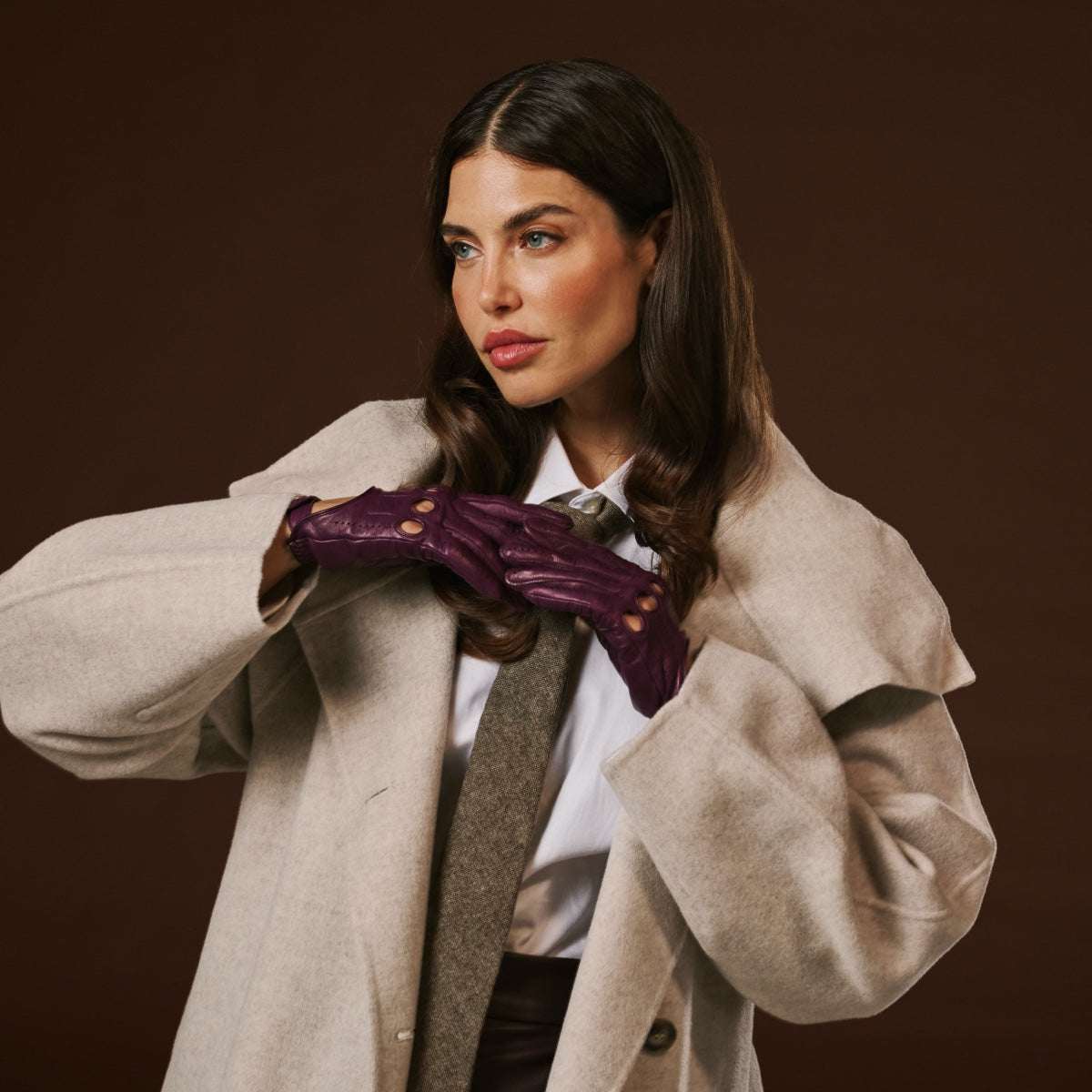 Alessa (berry) - Classic Italian lambskin leather driving gloves
