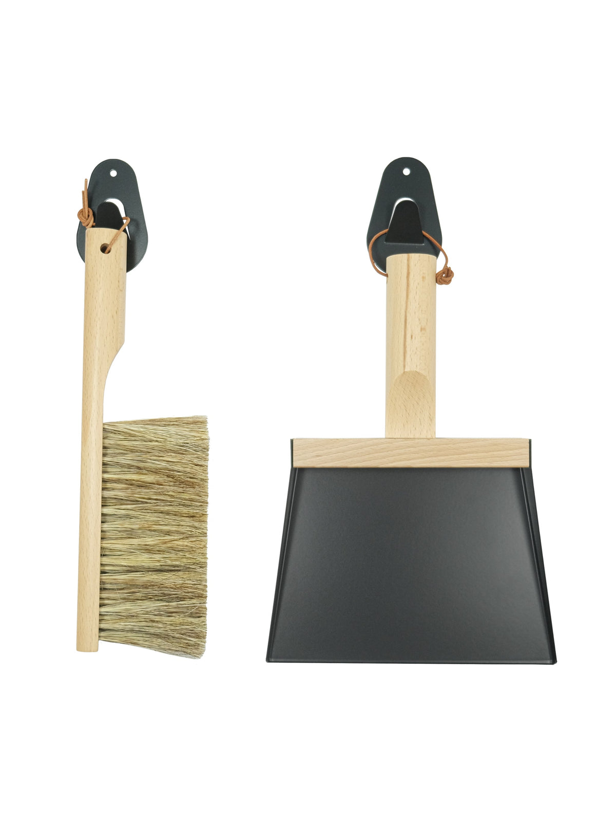 Hand brush and dustpan set with wall hooks, natural wood and black dustpan, stiff bristles