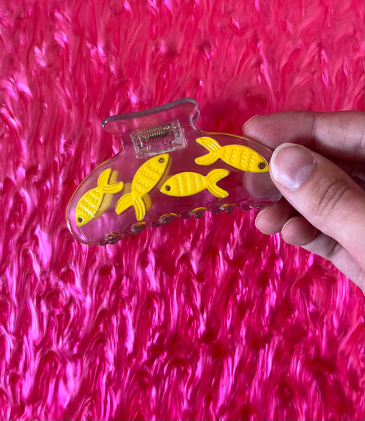 Ocean-themed hair claw with yellow fish and clear body detail