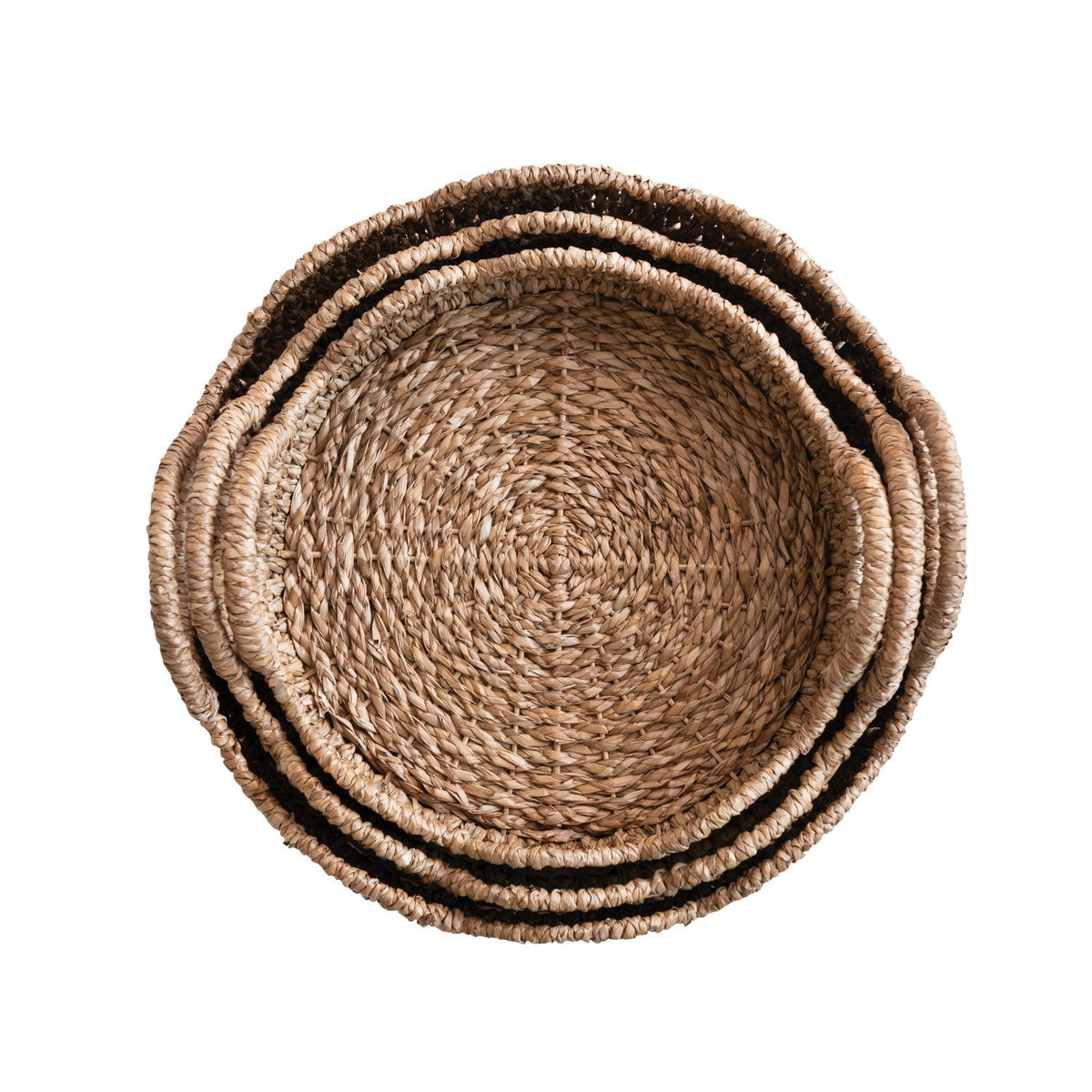 Braided rattan scalloped tray with loop handles, close-up round woven surface