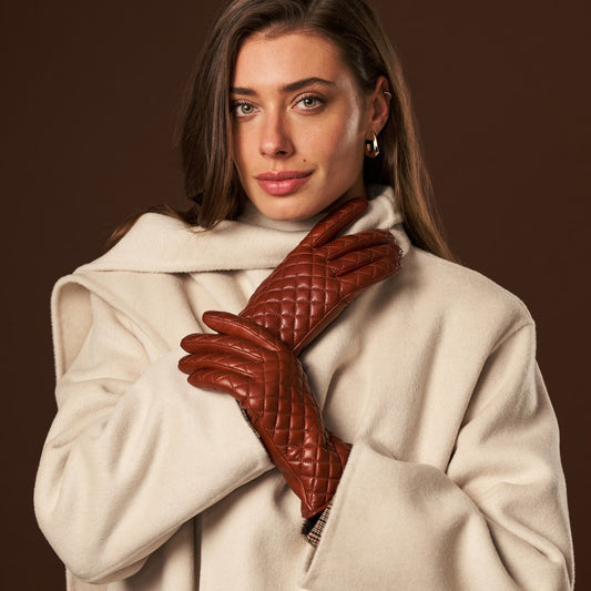 Emilia (brown) - Classic Italian lambskin leather gloves with cashmere lining and checkered pattern