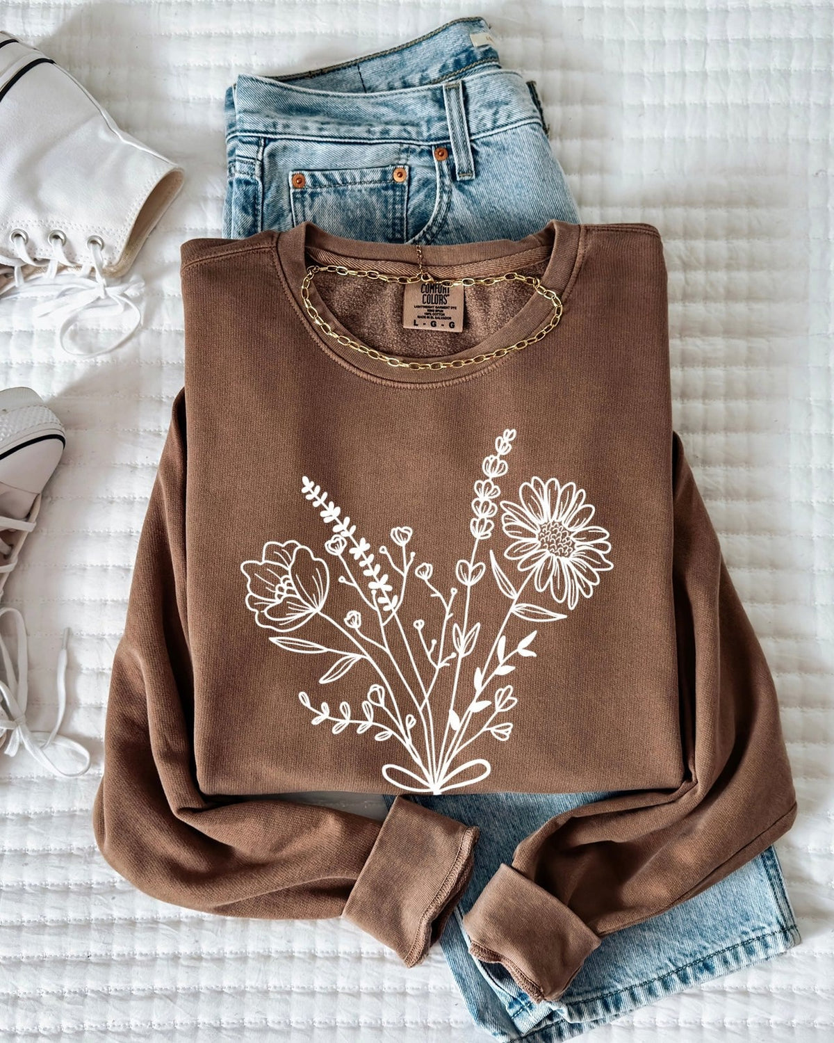Botanical Floral Bouquet Comfort Colors Sweatshirt, Wildflower Gift for Women