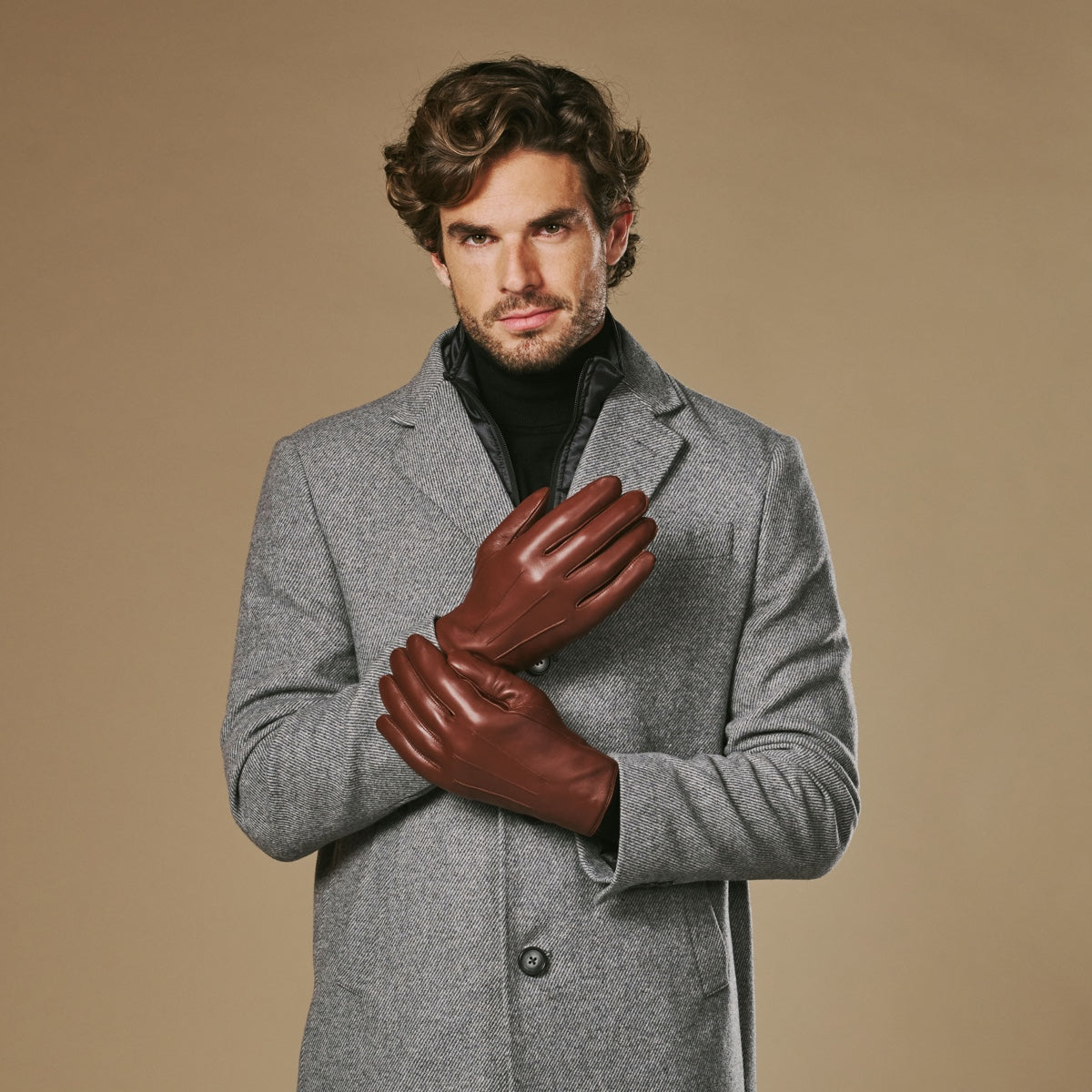 Ezra (brown) - Lambskin leather gloves with warm rabbit fur lining and touchscreen feature