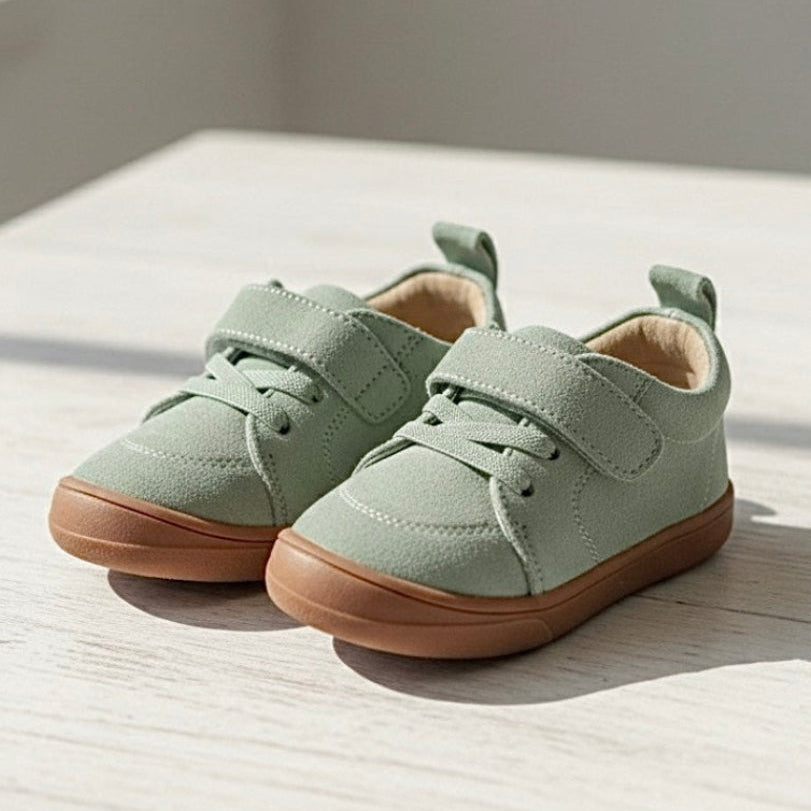 Kids’ light green canvas/barefoot sneakers with hook-and-loop strap and brown sole