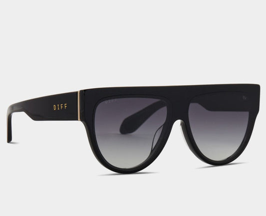 DIFF Georgie sunglasses with black frames and gradient gray lenses, angled view
