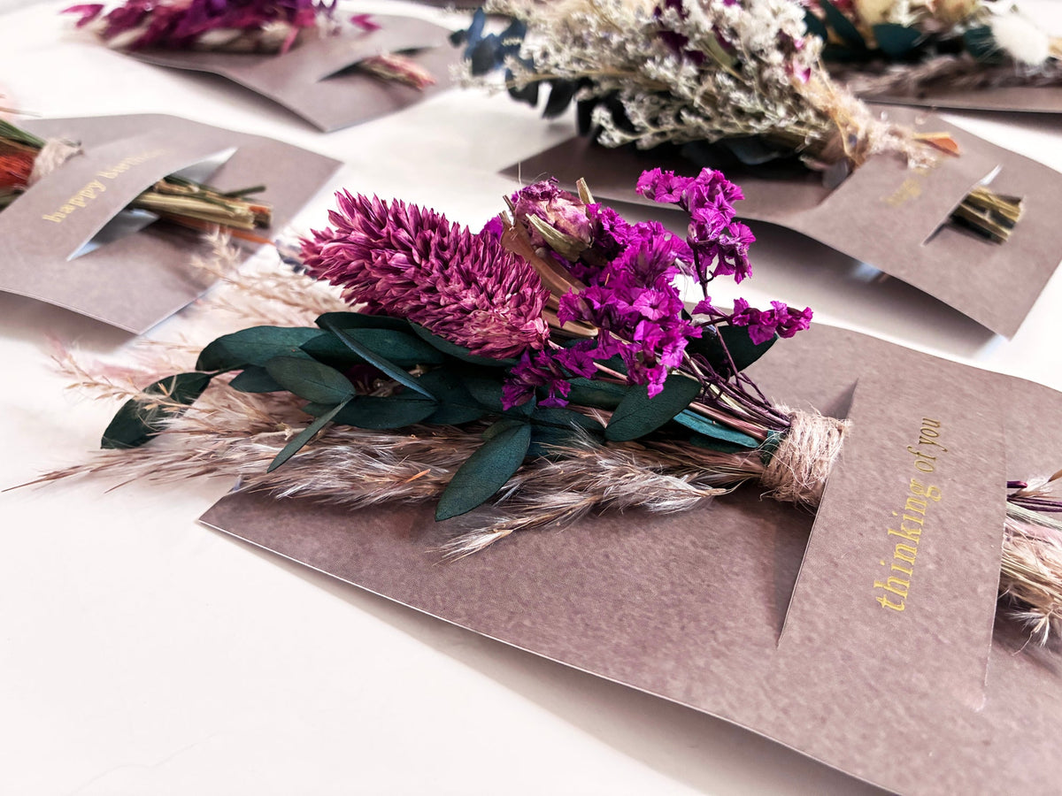 Hugs & Kisses Mini Bouquet Card | Dried Floral Greeting
