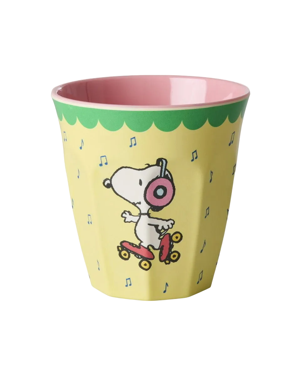 Yellow melamine cup with Snoopy roller-skate print and green scalloped rim