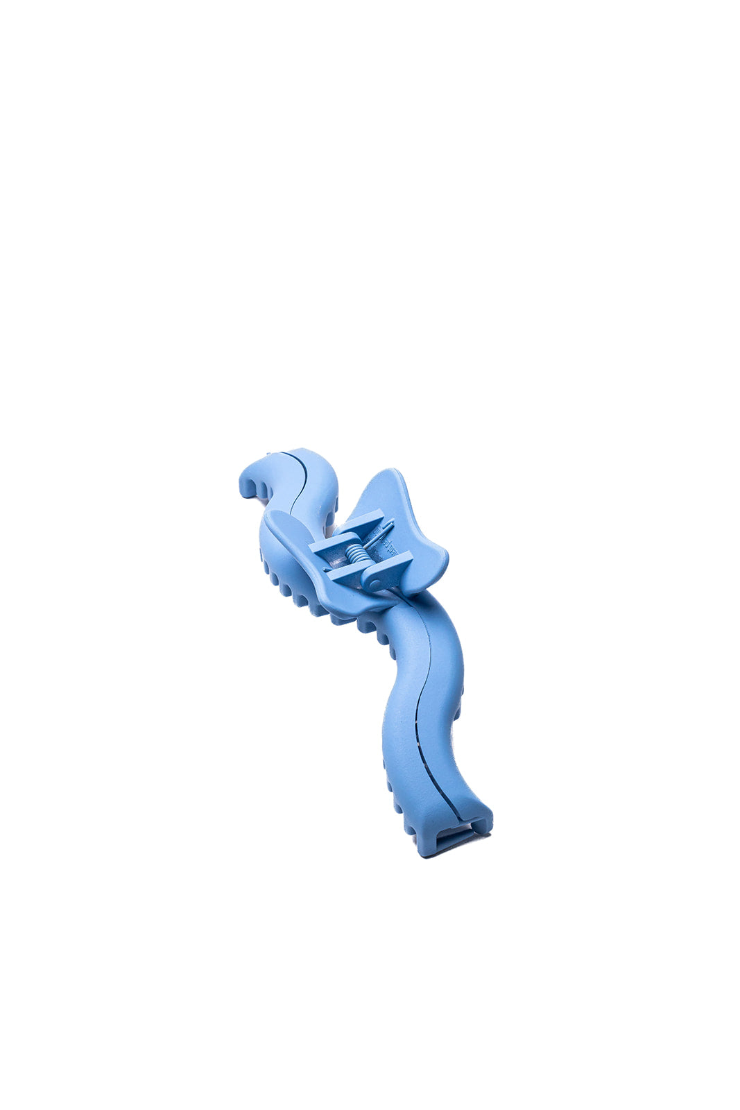 Sky blue wavy hair claw with ridged grip