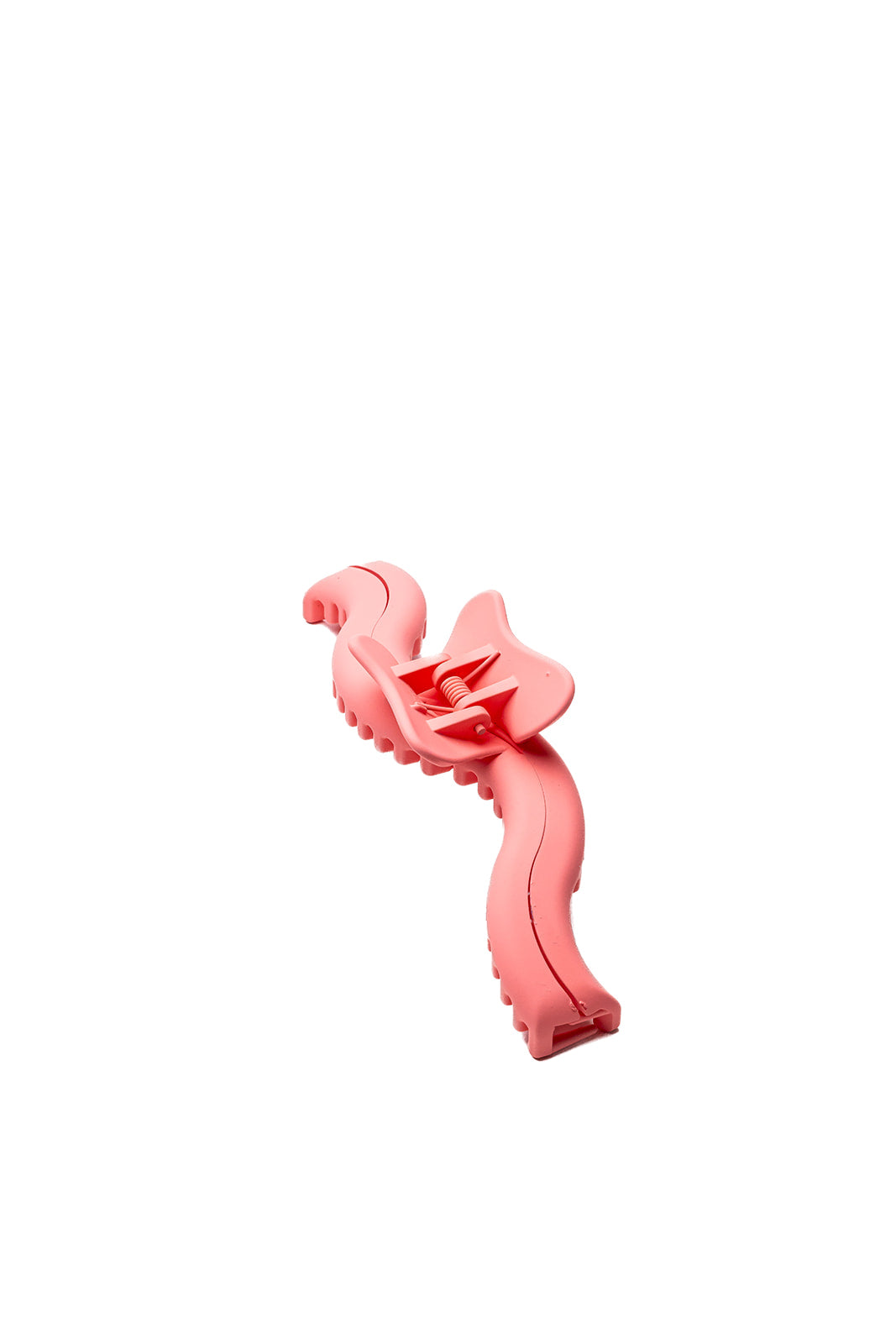 Pink wavy hold everything claw hair clip