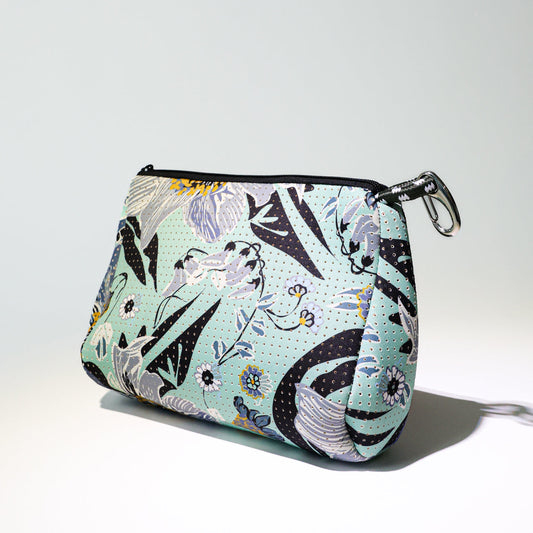 Mint pouch with floral and leaf pattern, black zipper and loop handle