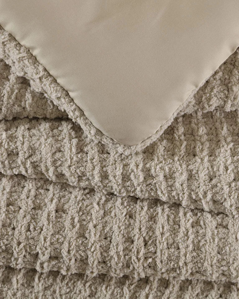 Waffle-textured comforter with ruffled edge, light gray