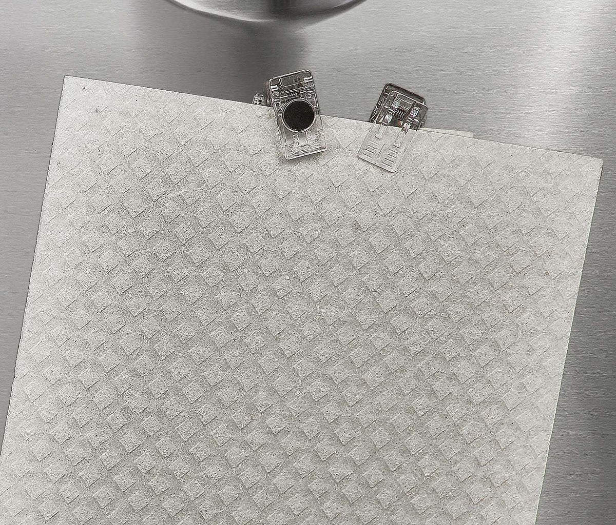 White Swedish dishcloth/dry mat with diamond-texture pattern and hanging clips