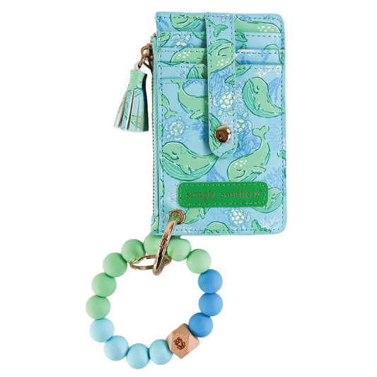 Whale-pattern beaded card holder with snap flap, keyring, and blue-green bead bracelet
