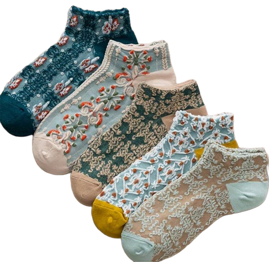 Set of 5 women’s ankle socks with snowflake and floral patterns, teal and tan