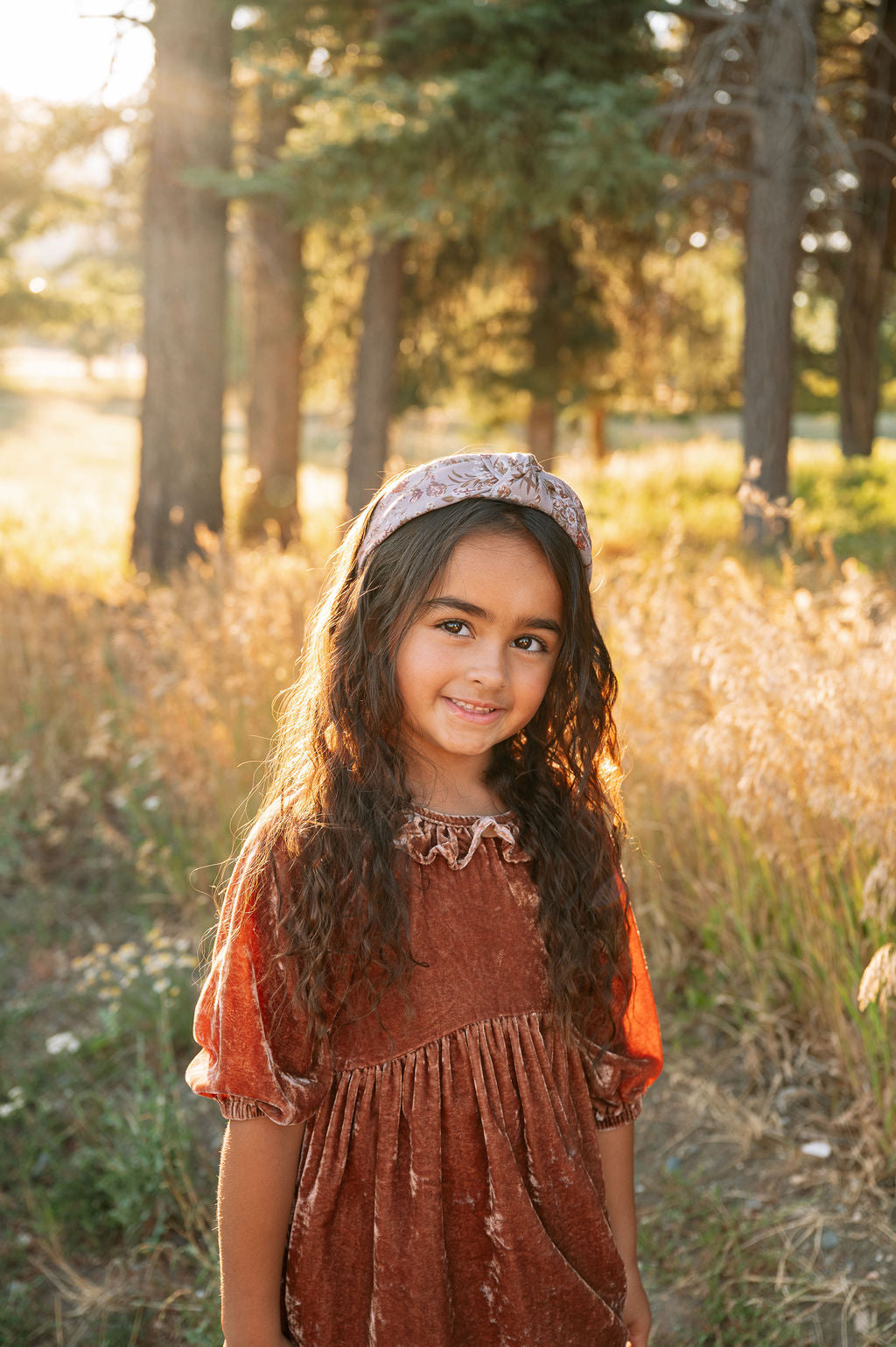 Child-worn floral knotted headband, beige with brown rust flower print