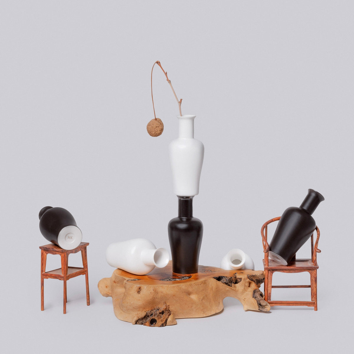 Kirsten vase set in black and white, bottle shapes on driftwood base