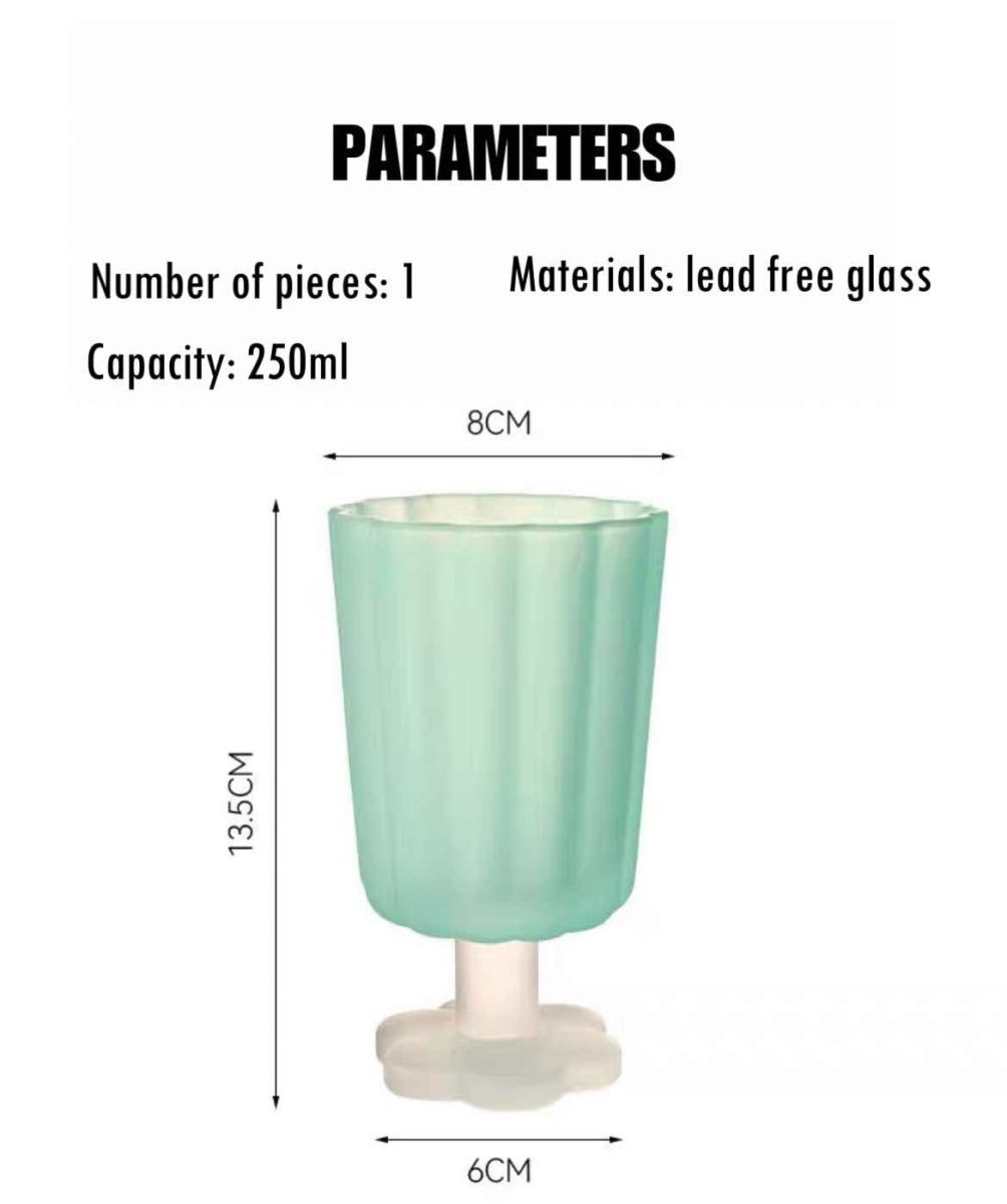Mint green petal goblet specs: lead-free glass, 250 ml, 13.5 cm tall, 8 cm wide.