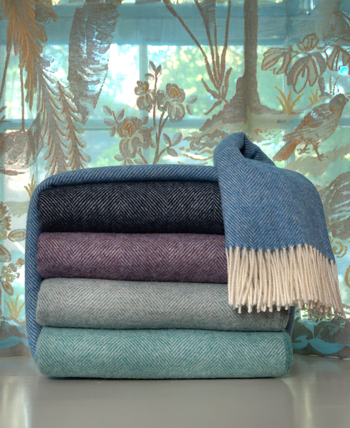 Southampton Home Shetland Lambswool Herringbone Throw – Lavender