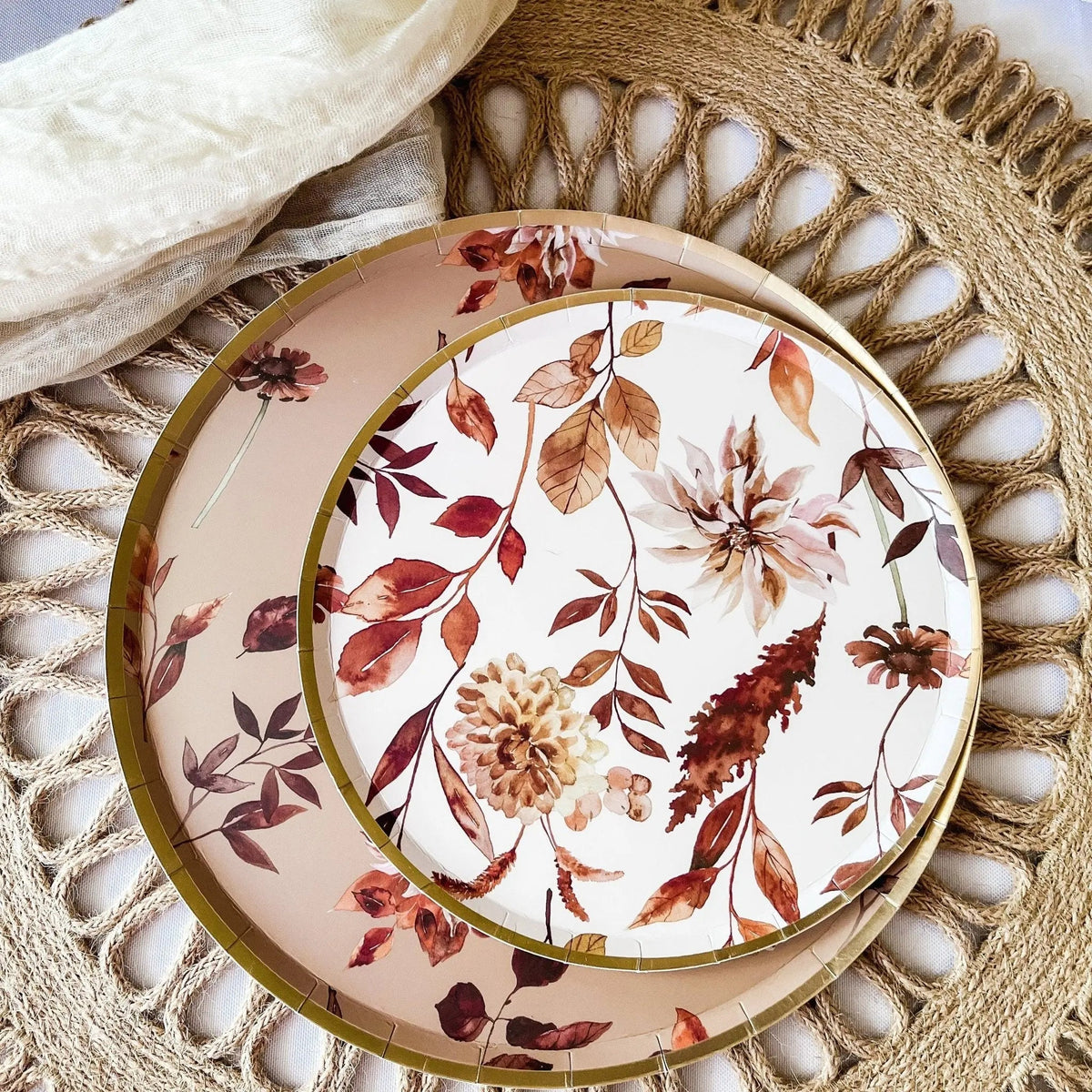 Fall Leaf Dinner Plates for Thanksgiving Table (8 Pack)