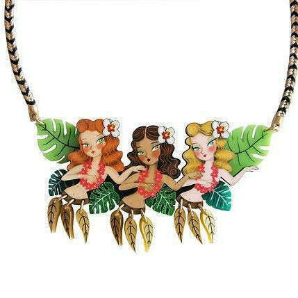 Hula girls necklace with braided chain and three pendant girls with green leaf details