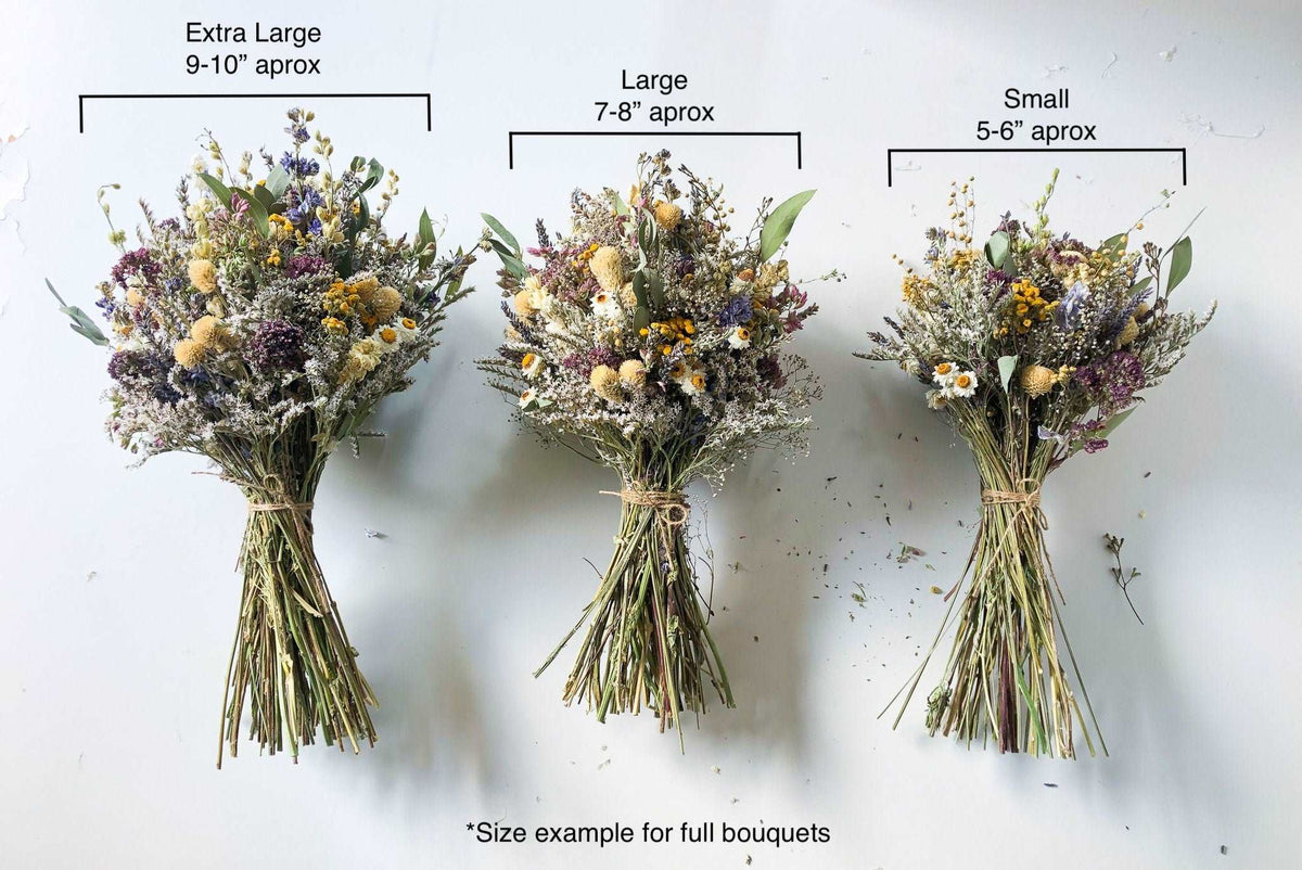 Size chart showing small, large, and extra large dried flower bouquets