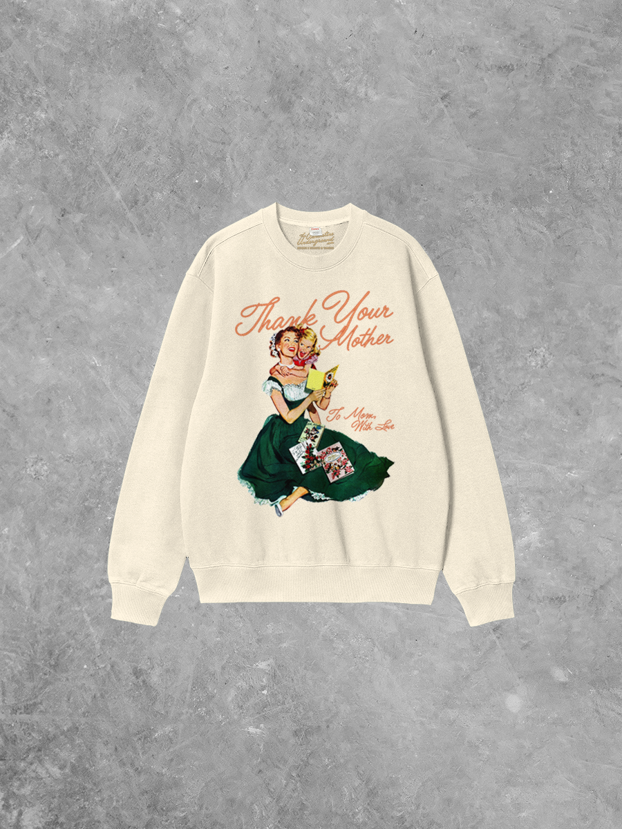Natural cotton sweatshirt with boxy fit and a vintage-style Mother's Day graphic.