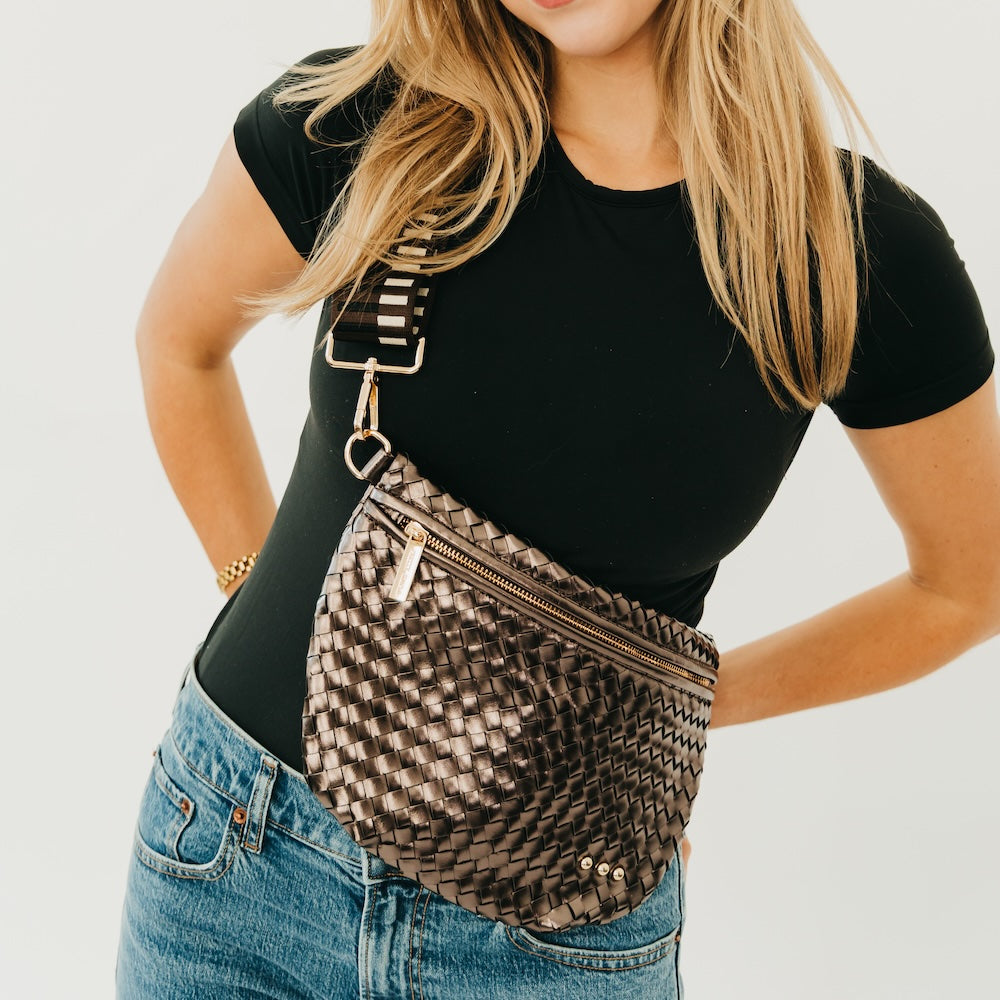Bronze checkered woven bum bag with zipper and adjustable strap